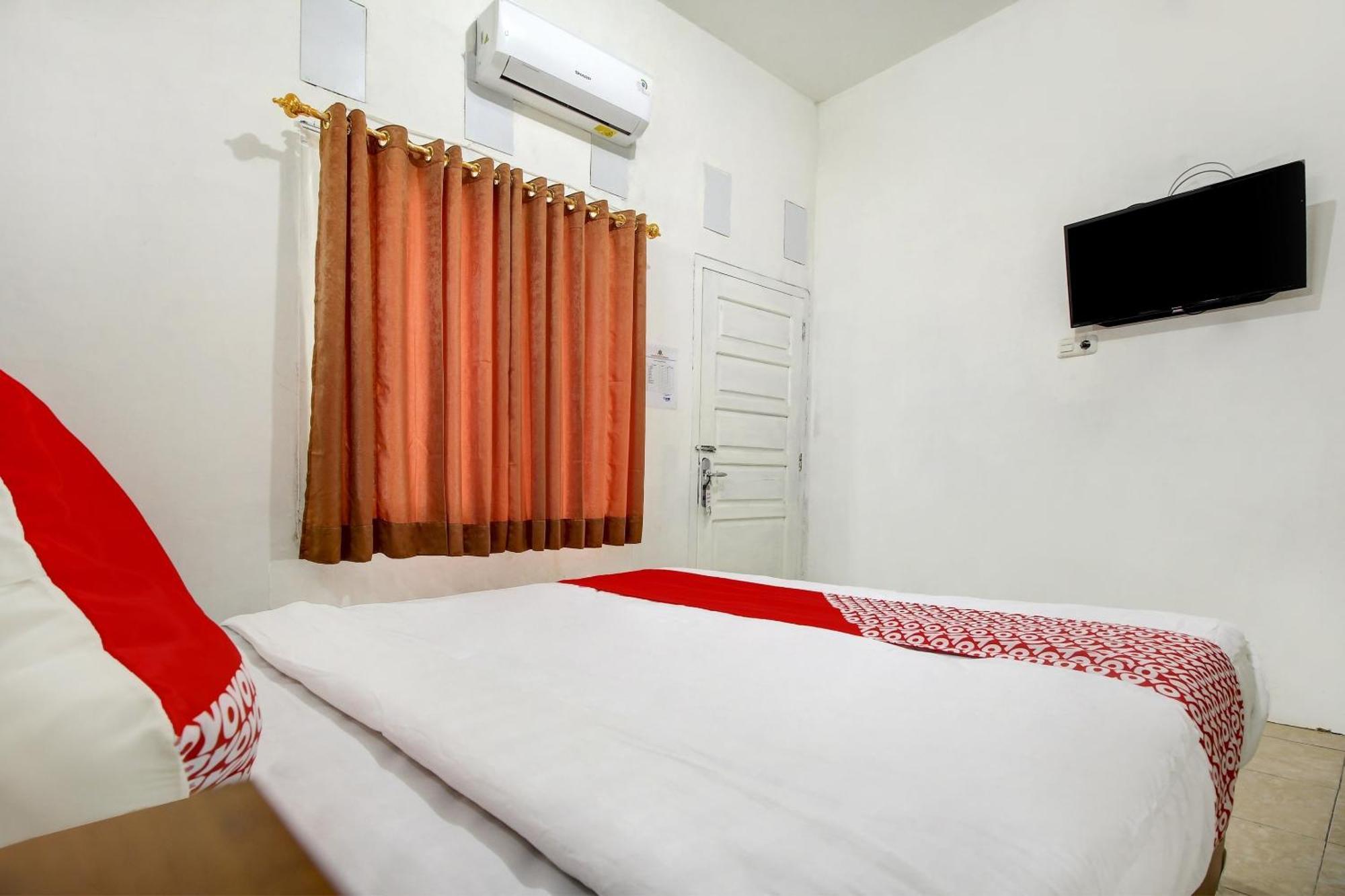 Oyo Life 3415 Penginapan Wimane Palembang Kültér fotó